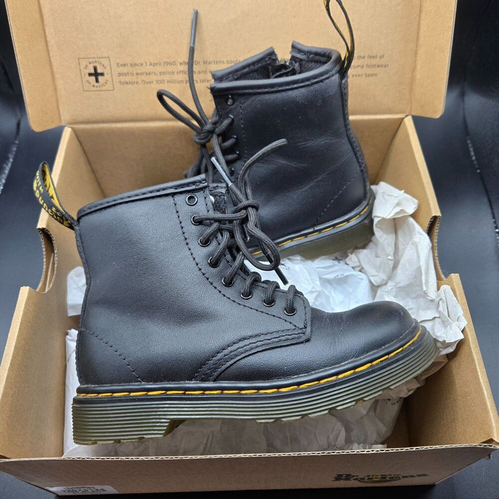 NIB Dr. Martens Kids 1460 Softy T Black Leather Zipper Boots Youth Size 9